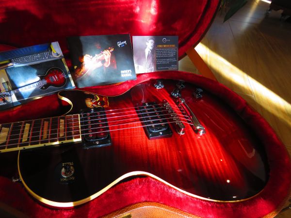 Gibson Slash Vermillion Burst 2020