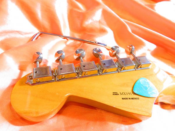 Fender Vintera 60s Blue Metallic 2020