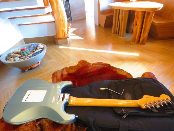 Fender Vintera 60s Blue Metallic 2020
