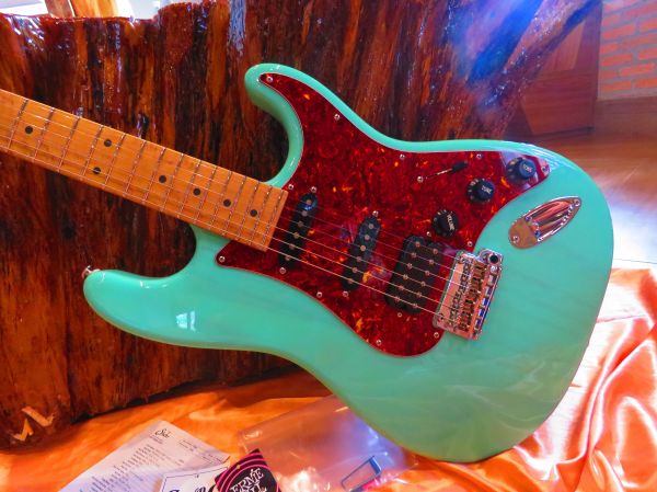 Suhr Classic S Limited Edition Namm Paulownia 2022