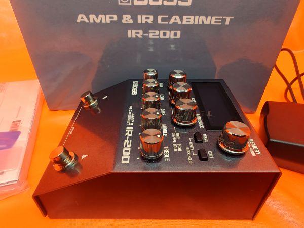 Boss Ir200 Amp & Ir Cabinet