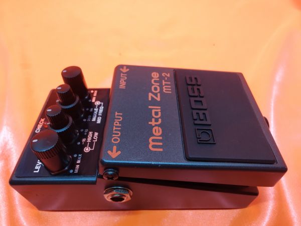 Boss Mt2 Metal Zone Distortion
